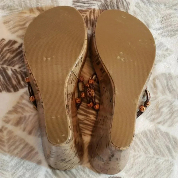 Dots 9M tan/brown cork & beaded platform wedges‎ - Picture 4 of 7